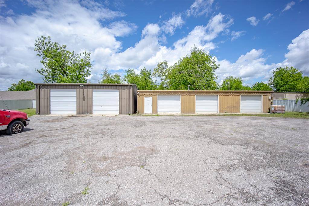 5121 SE 15th ST, Del City, OK 73115
