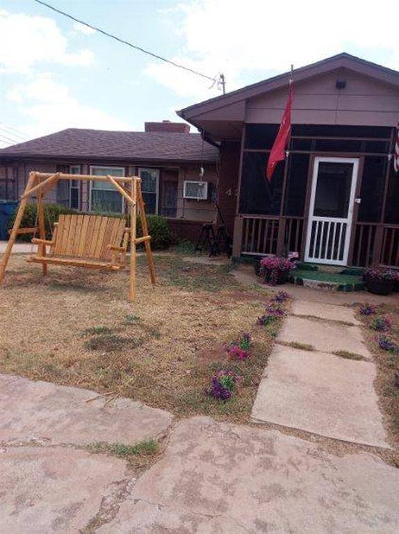 420 W 8th ST, Cordell, OK 73632