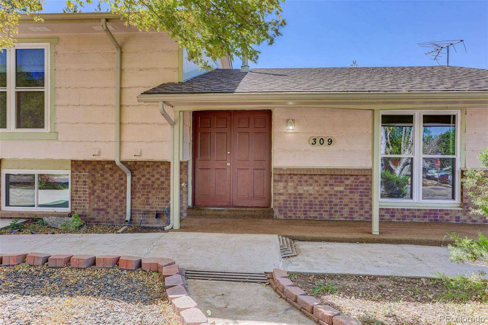 309 S 25th AVE, Brighton, CO 80601