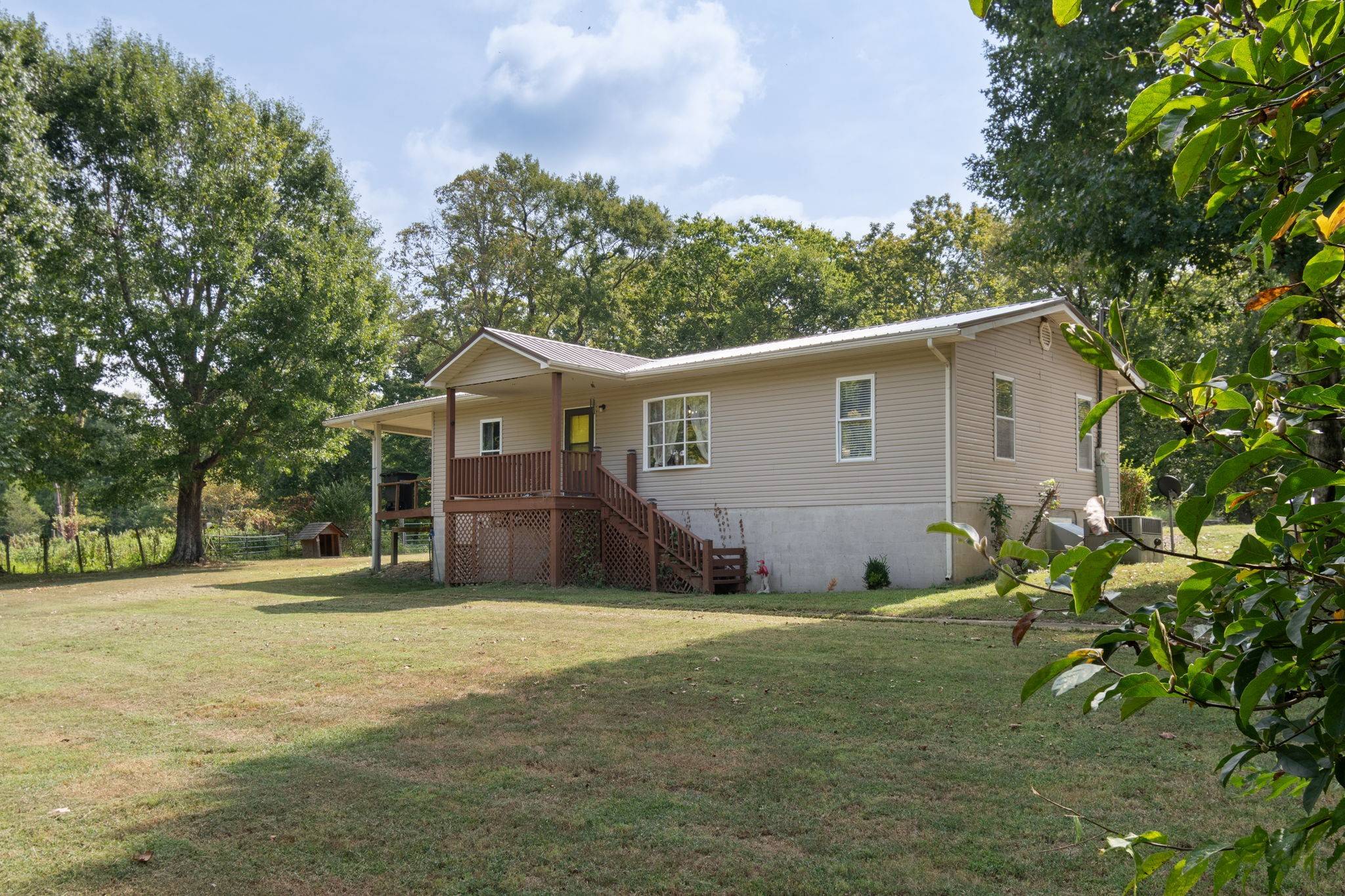 4277 Delina Rd, Cornersville, TN 37047