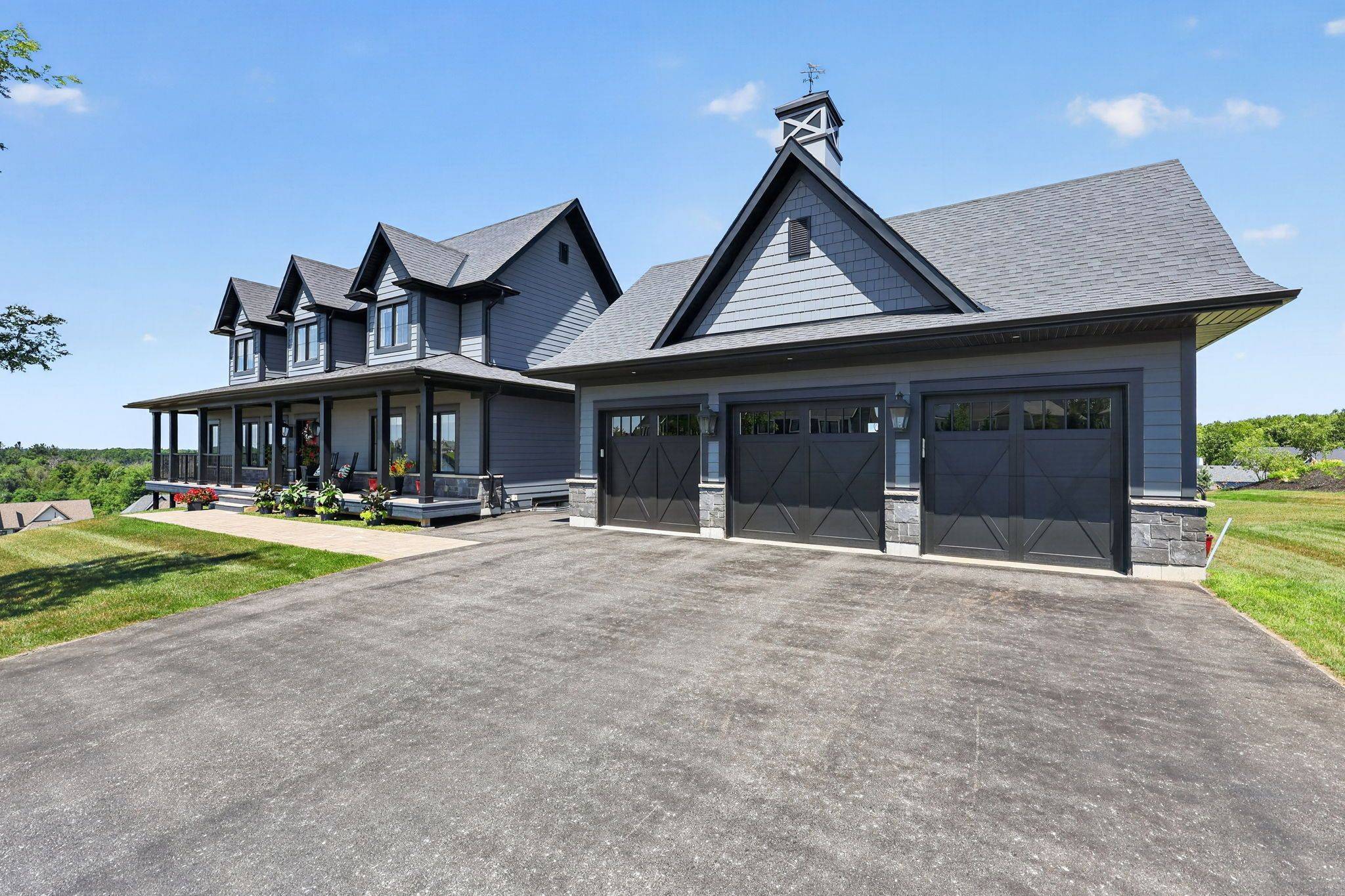 29 Thoroughbred DR, Oro-medonte, ON L0K 1E0