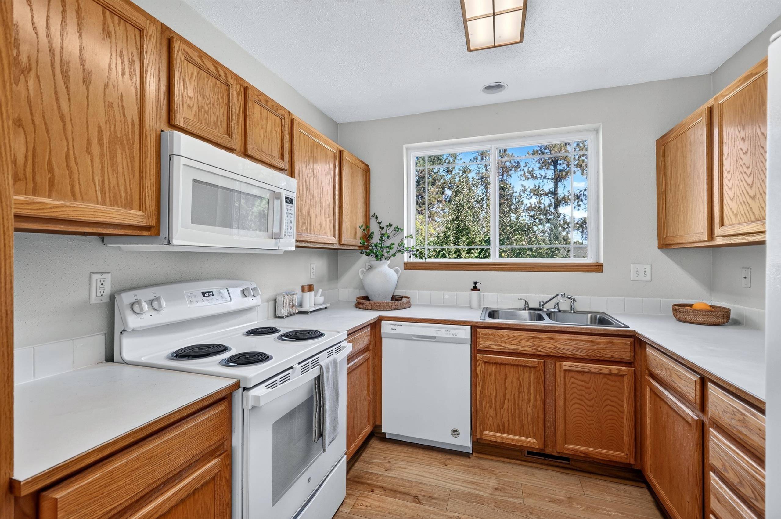1313 S Napa Ave, Spokane, WA 99208