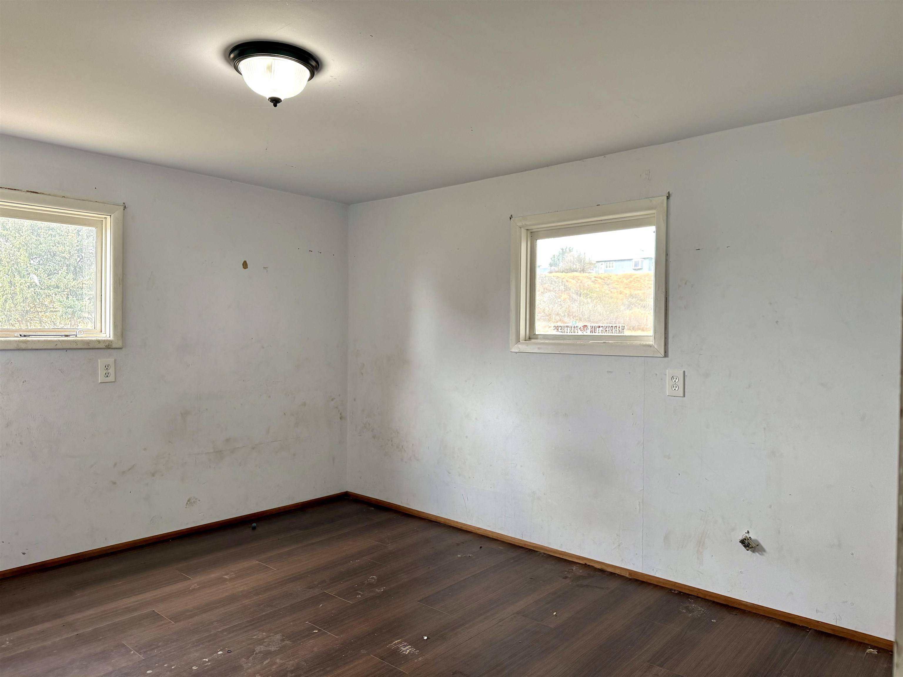 410 W Glover St, Harrington, WA 99134