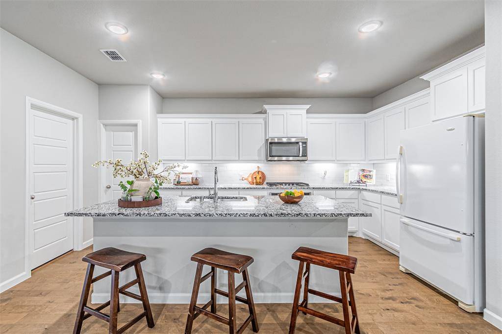 5532 Santa Elena Court, Fort Worth, TX 76126