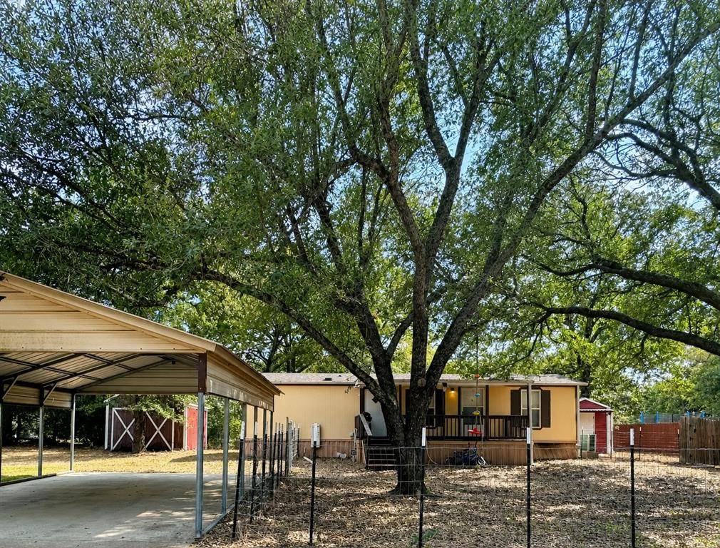 106 White Dove Trail, Mabank, TX 75156