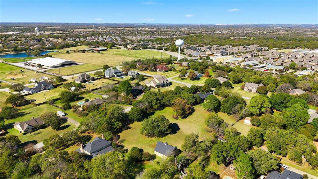 370 Oakview Drive, Double Oak, TX 75077