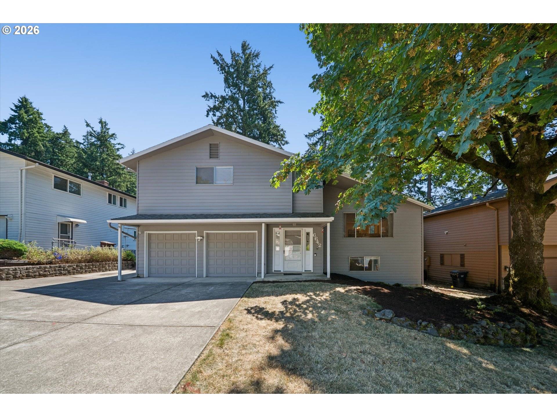 6642 OAKRIDGE DR, Gladstone, OR 97027