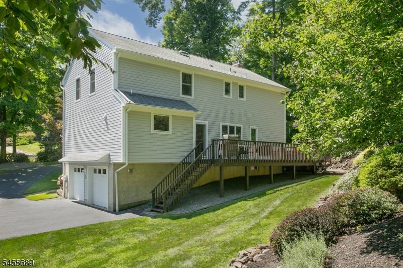 17 Colonel Evans Dr, Morris Twp., NJ 07960