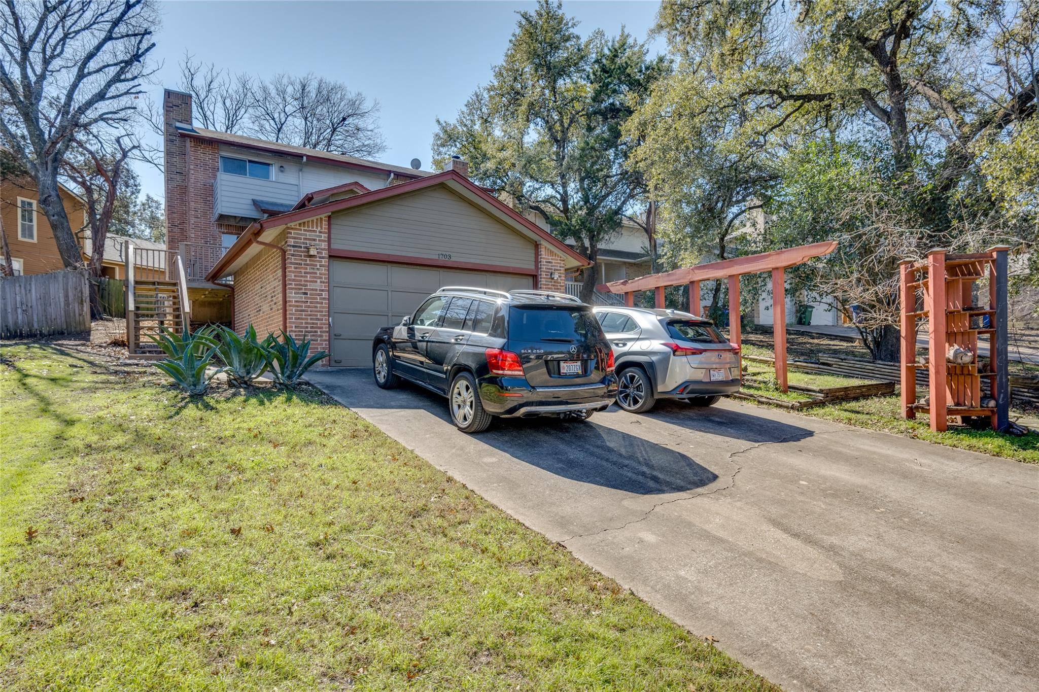 1703 Waterloo TRL #A, Austin, TX 78704