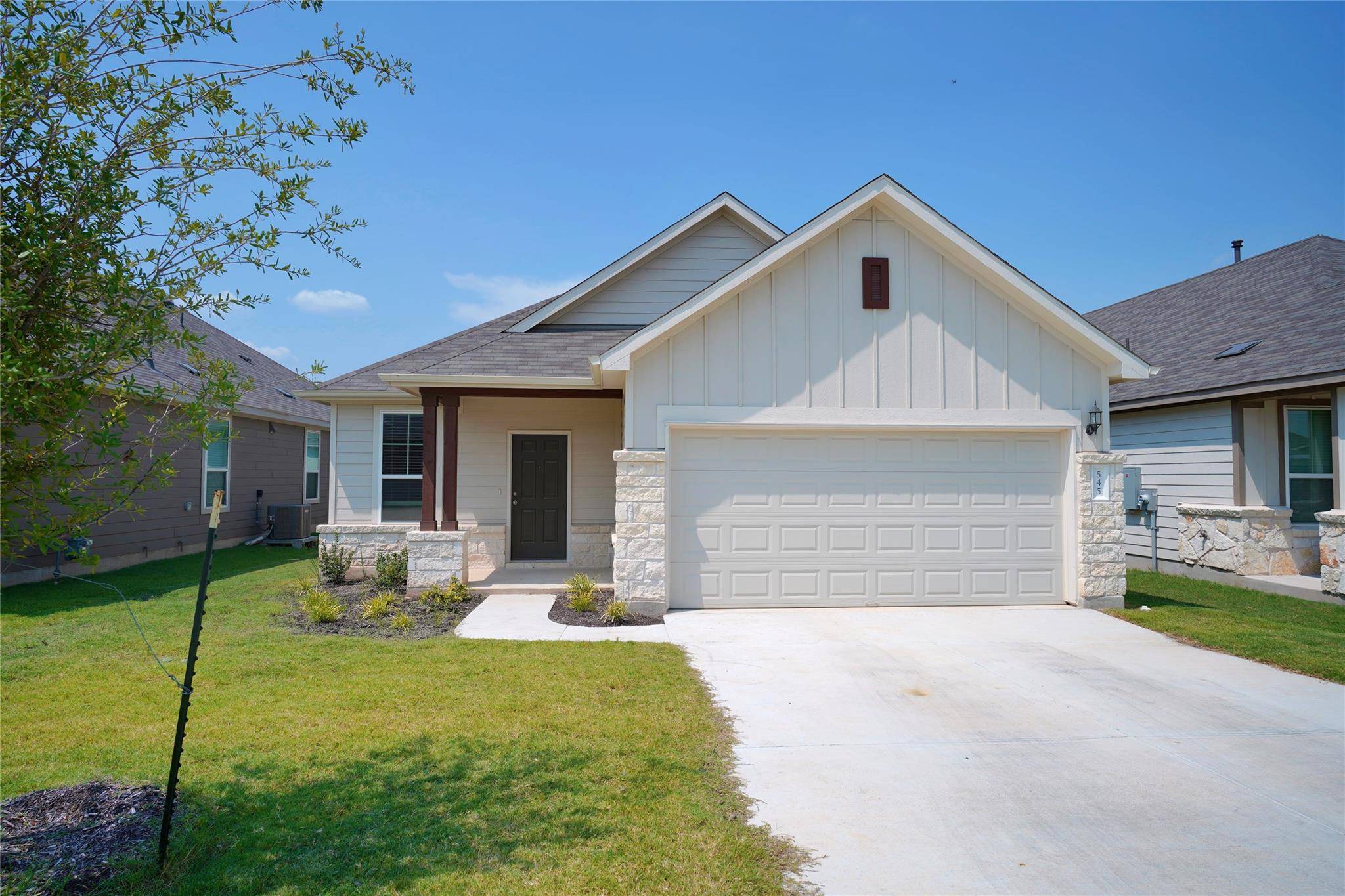 545 Tree Nut LOOP, Buda, TX 78610
