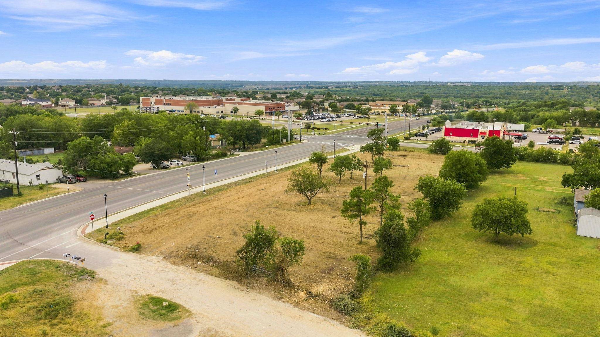 101 Sunflower CIR, Kyle, TX 78640