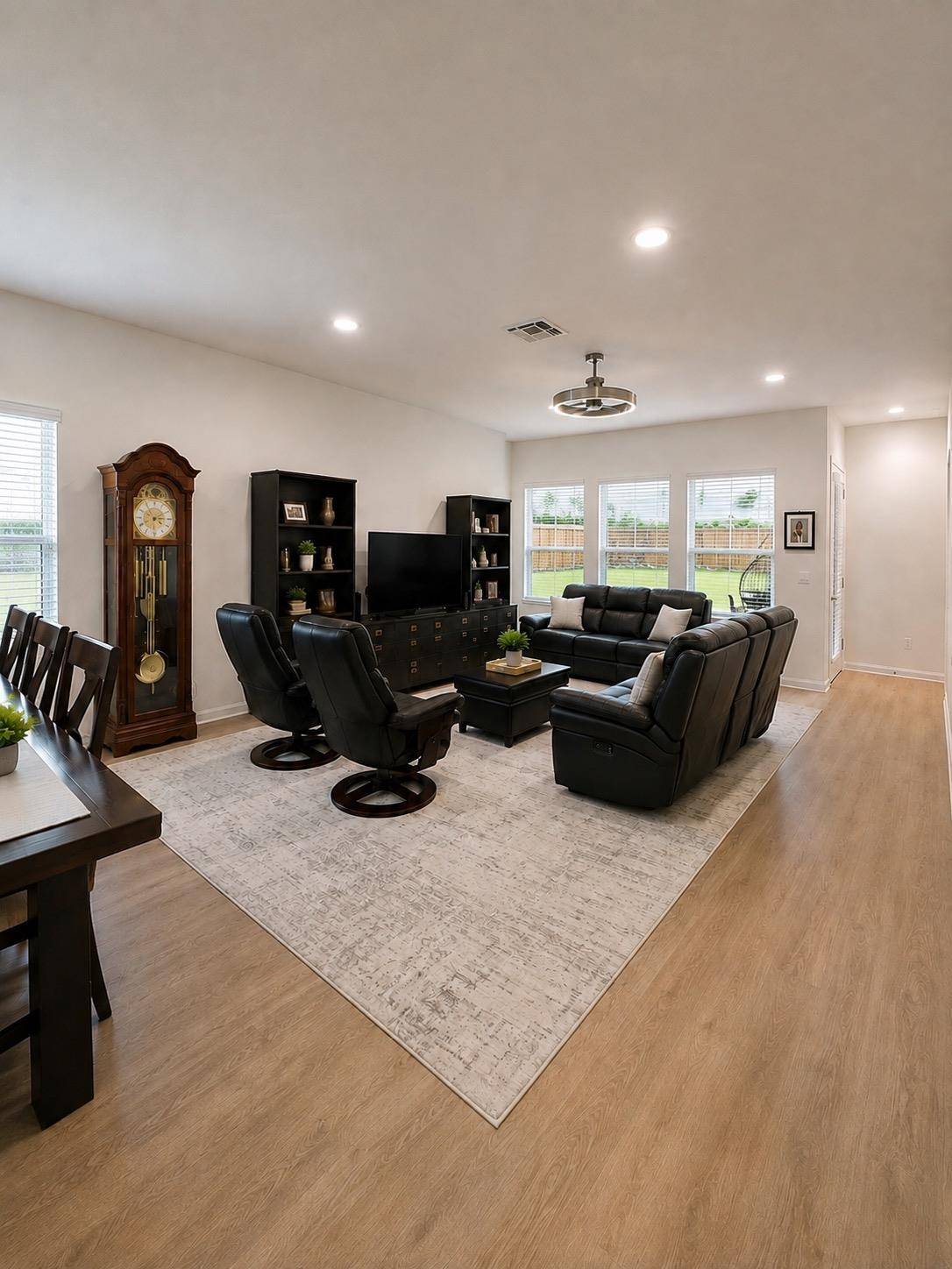 2100 Magnolia Hill DR, Leander, TX 78641