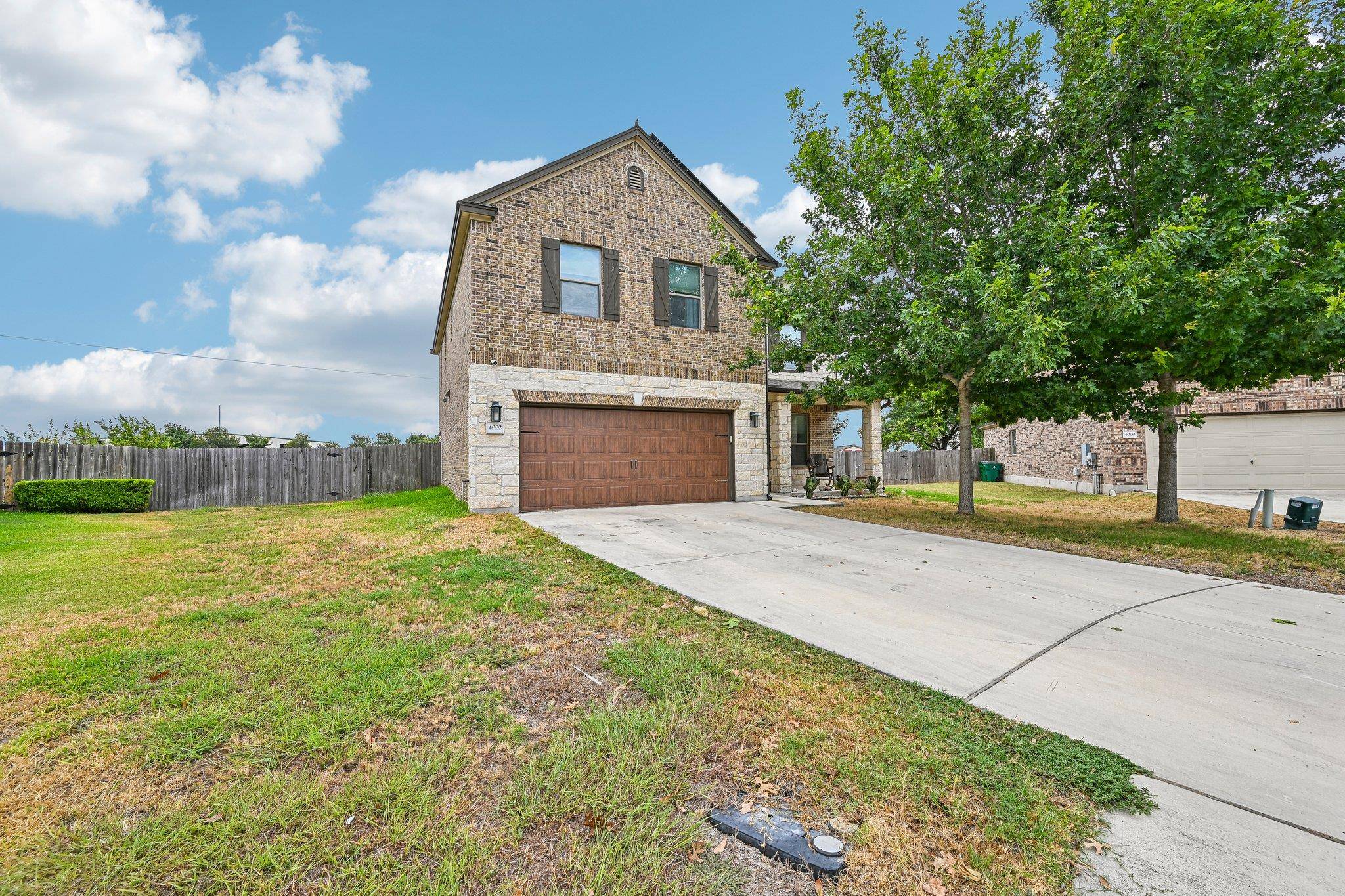 4002 Kings Canyon DR, Taylor, TX 76574