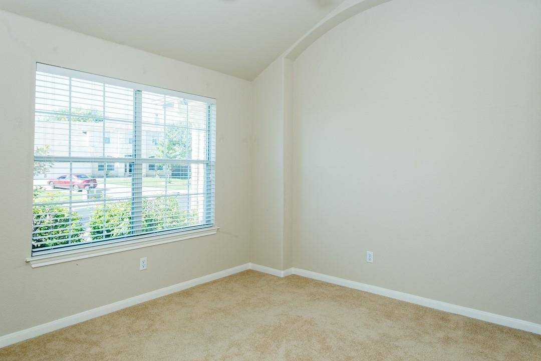1611 Briar Hill DR, Georgetown, TX 78626