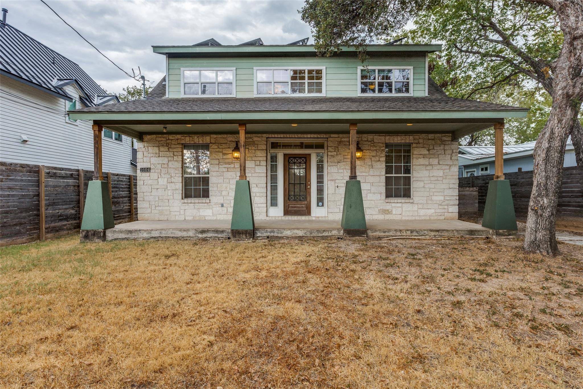 1604 Walnut Ave #A, Austin, TX 78702