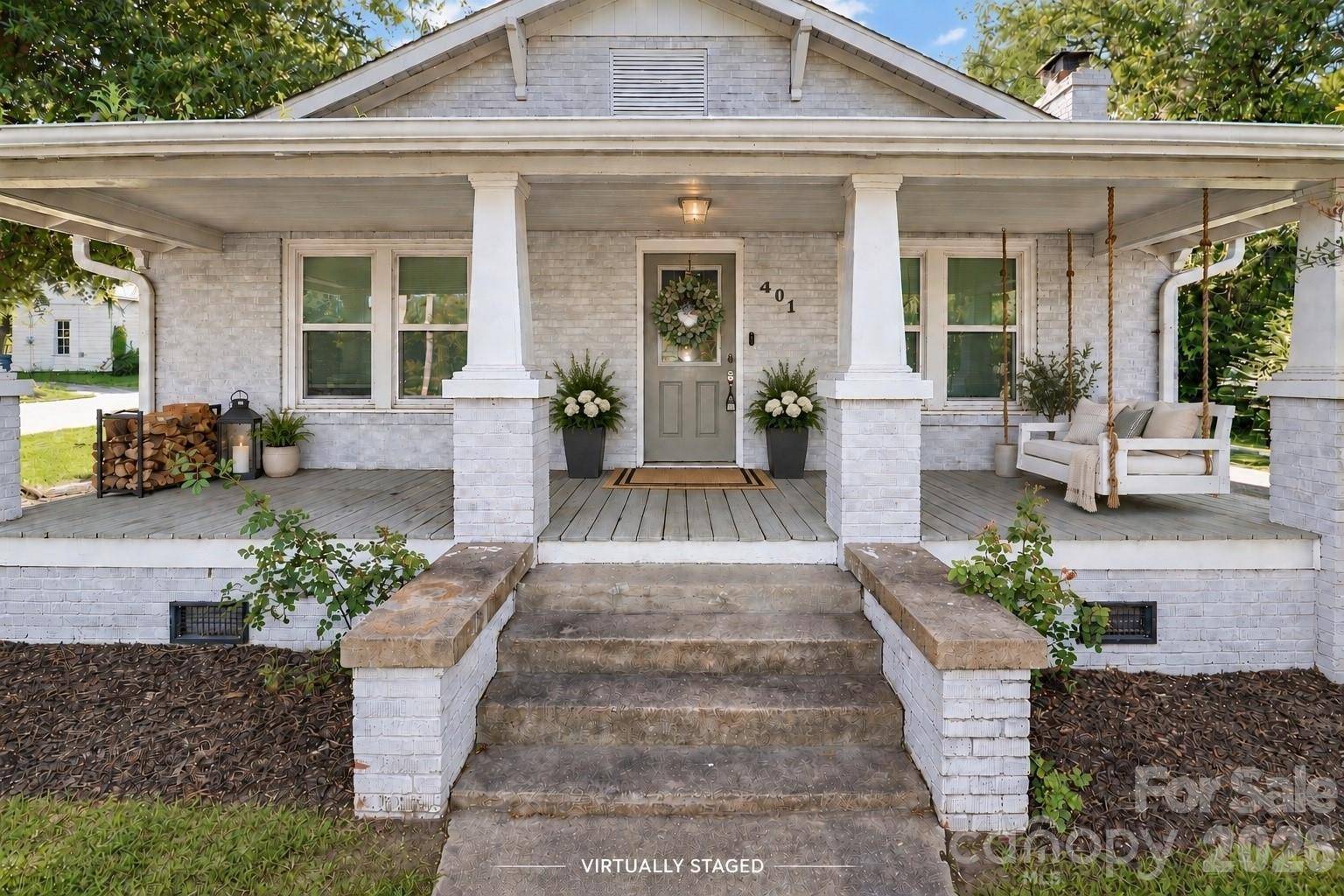 401 N Oakland AVE, Statesville, NC 28677