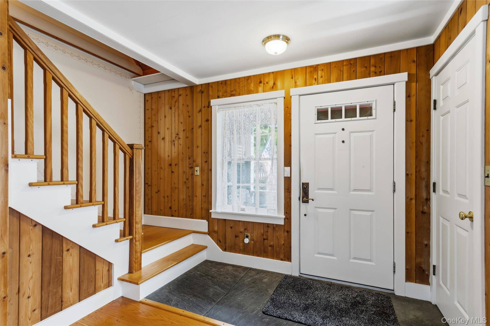 60 Livingston AVE, Valhalla, NY 10595