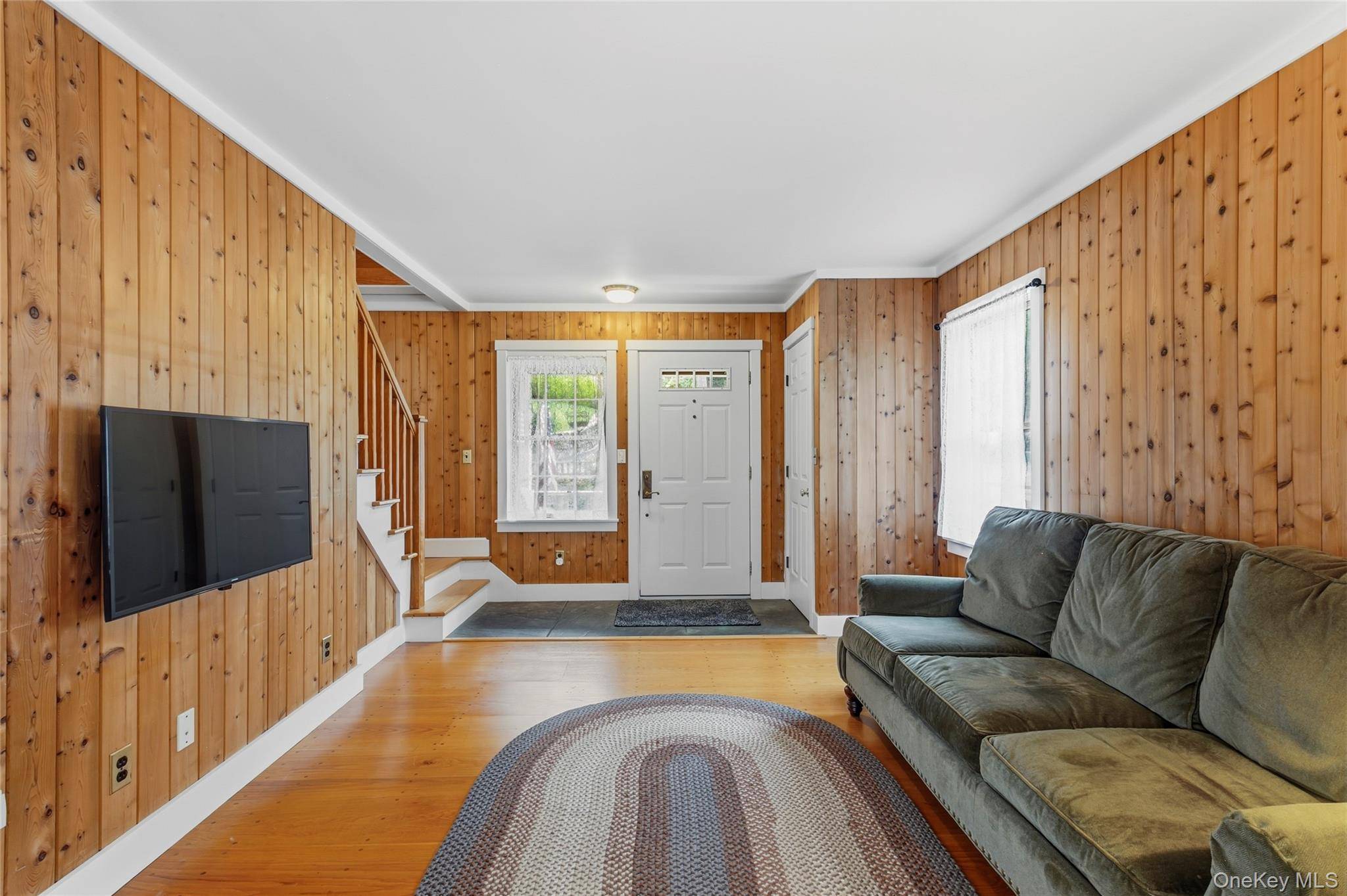 60 Livingston AVE, Valhalla, NY 10595