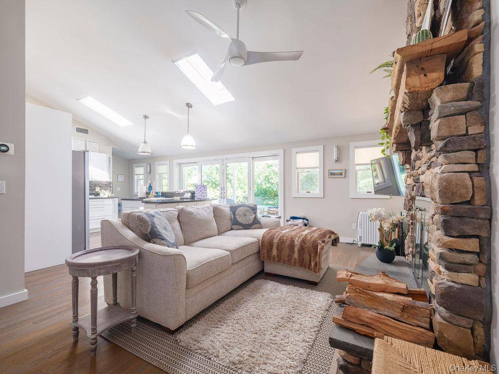 2080 Elijahs LN, Mattituck, NY 11952