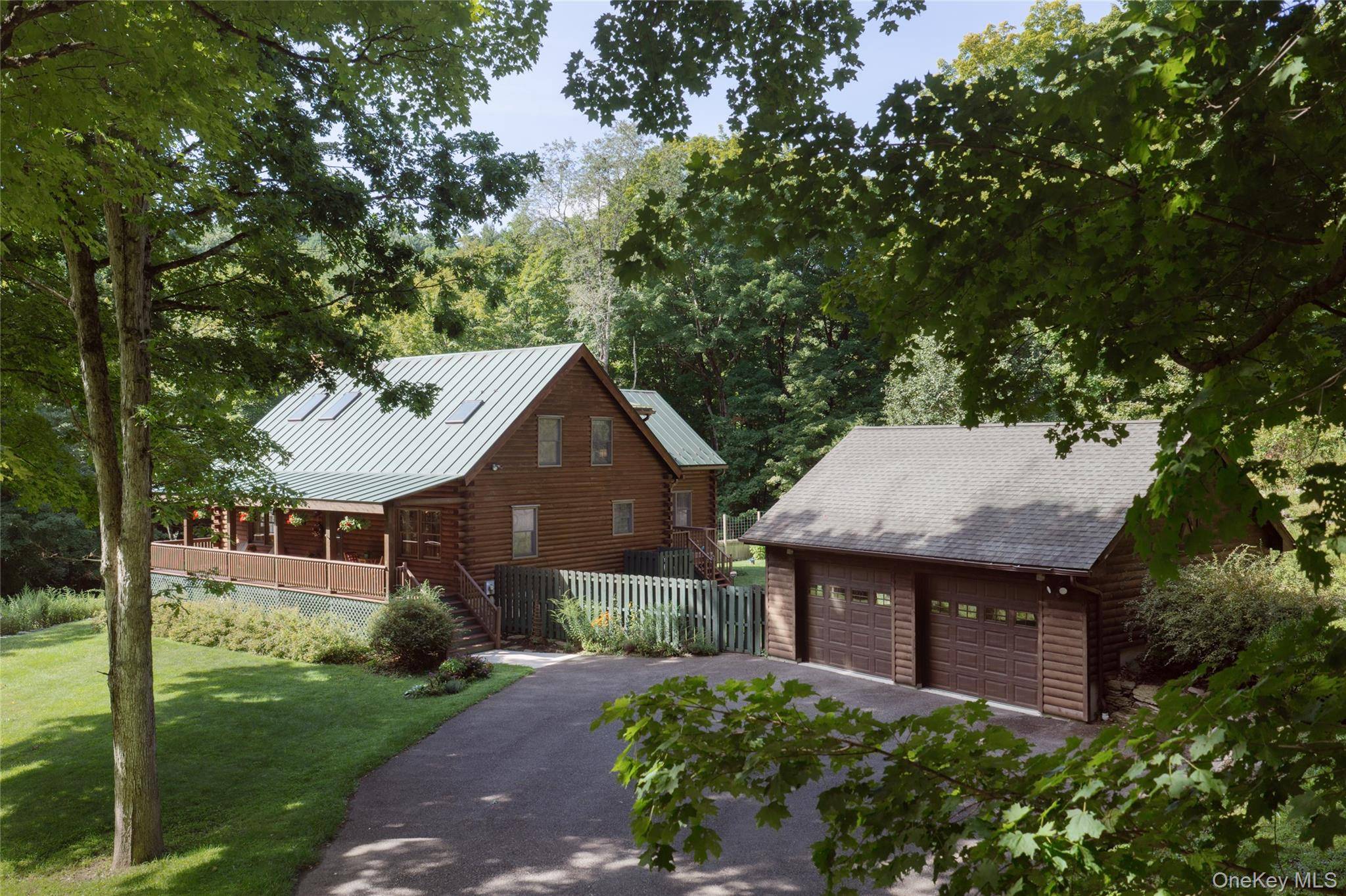 1262 Turkey Hill RD, Red Hook, NY 12571