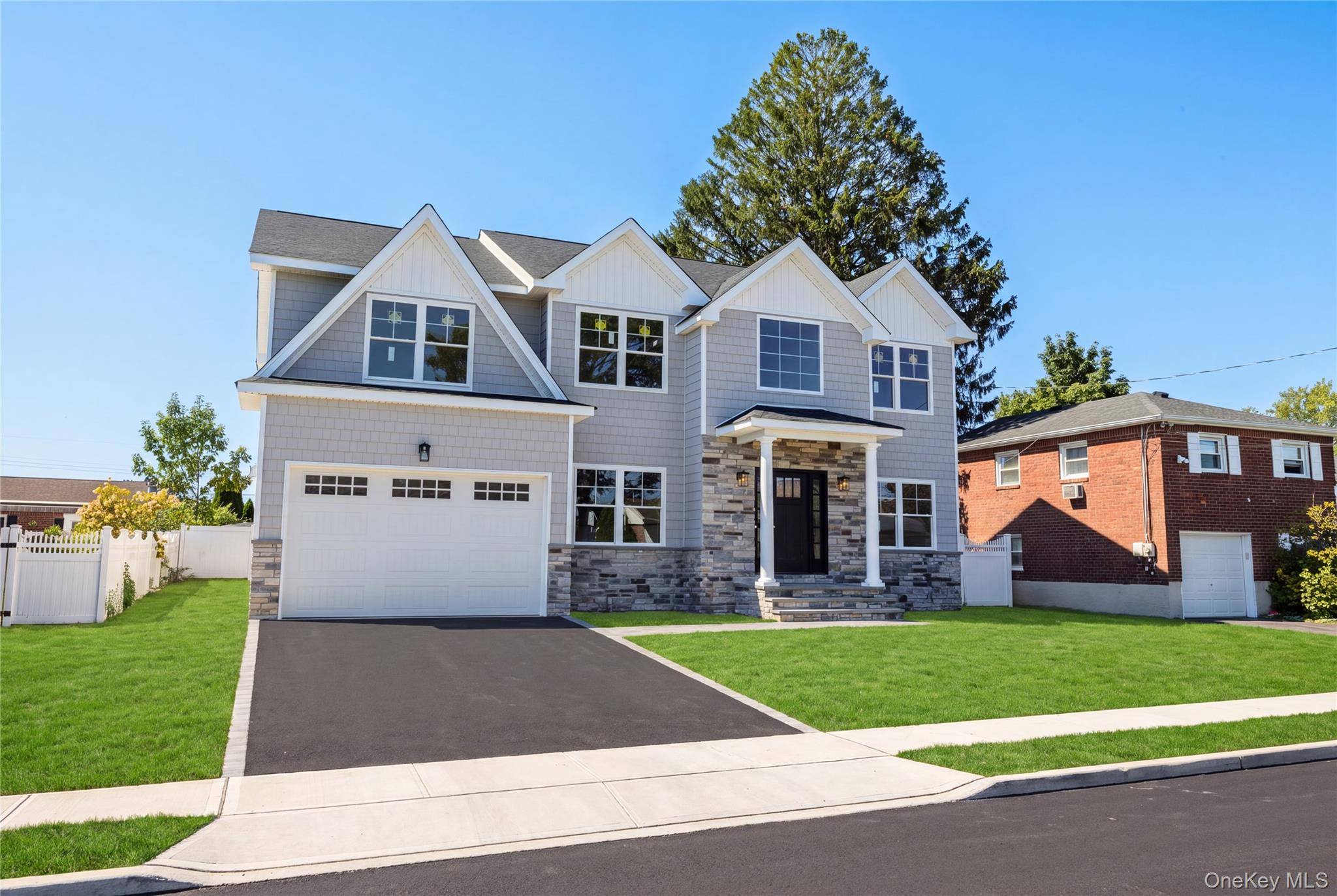 366 Broadway, Massapequa Park, NY 11762
