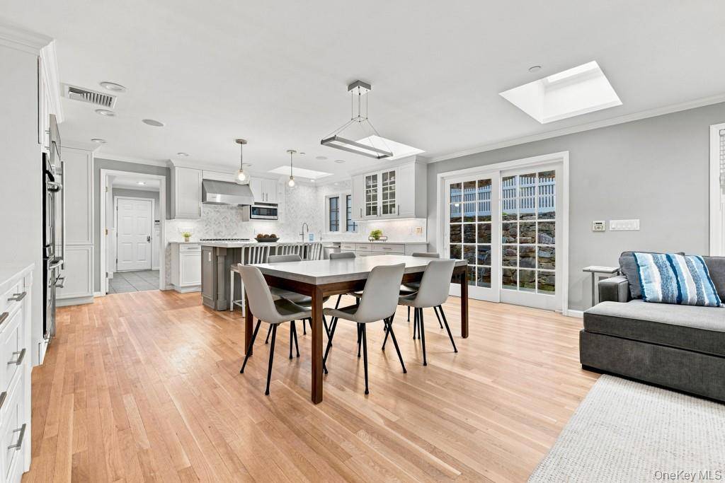 53 W Orchard RD, Chappaqua, NY 10514