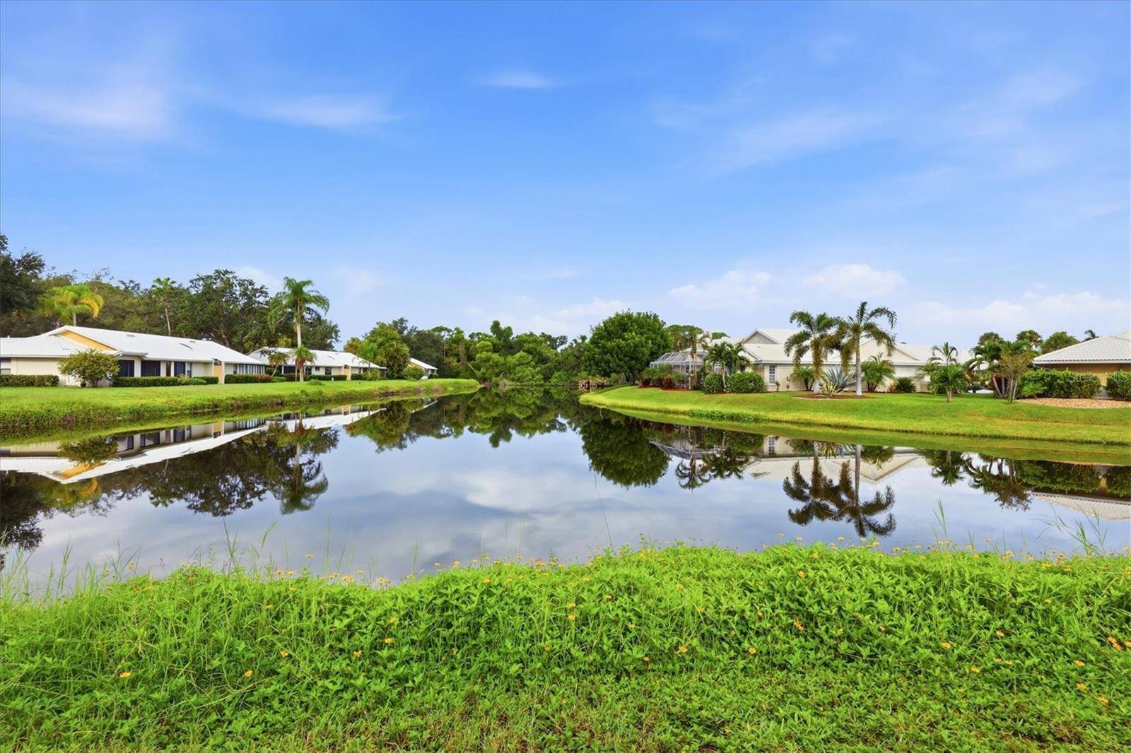 311 PEMBROKE LN N #196, Venice, FL 34293