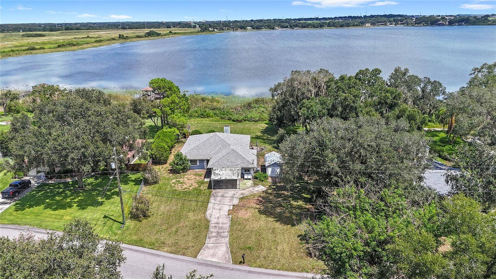 310 PARADISE ISLAND DR, Haines City, FL 33844