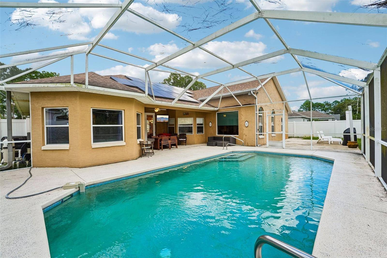 18 BURNING EMBER LN, Palm Coast, FL 32137
