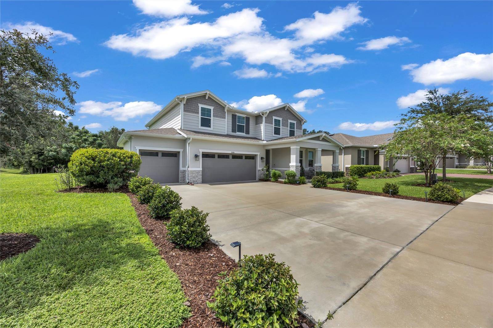 10484 SPRING LAKE DR, Clermont, FL 34711