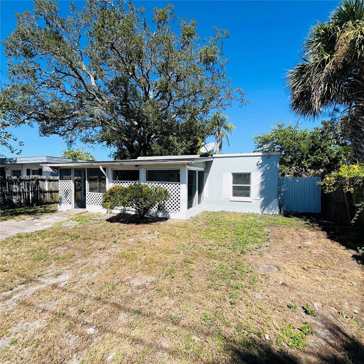 920 E SENECA AVE, Tampa, FL 33612