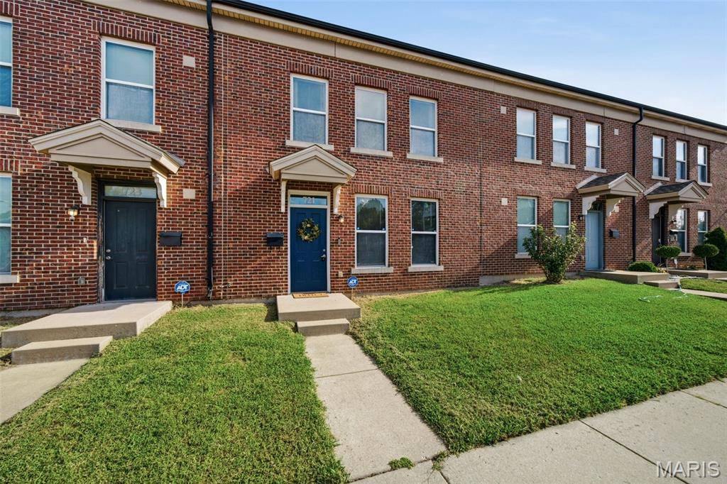721 Dickson ST, St Louis, MO 63106