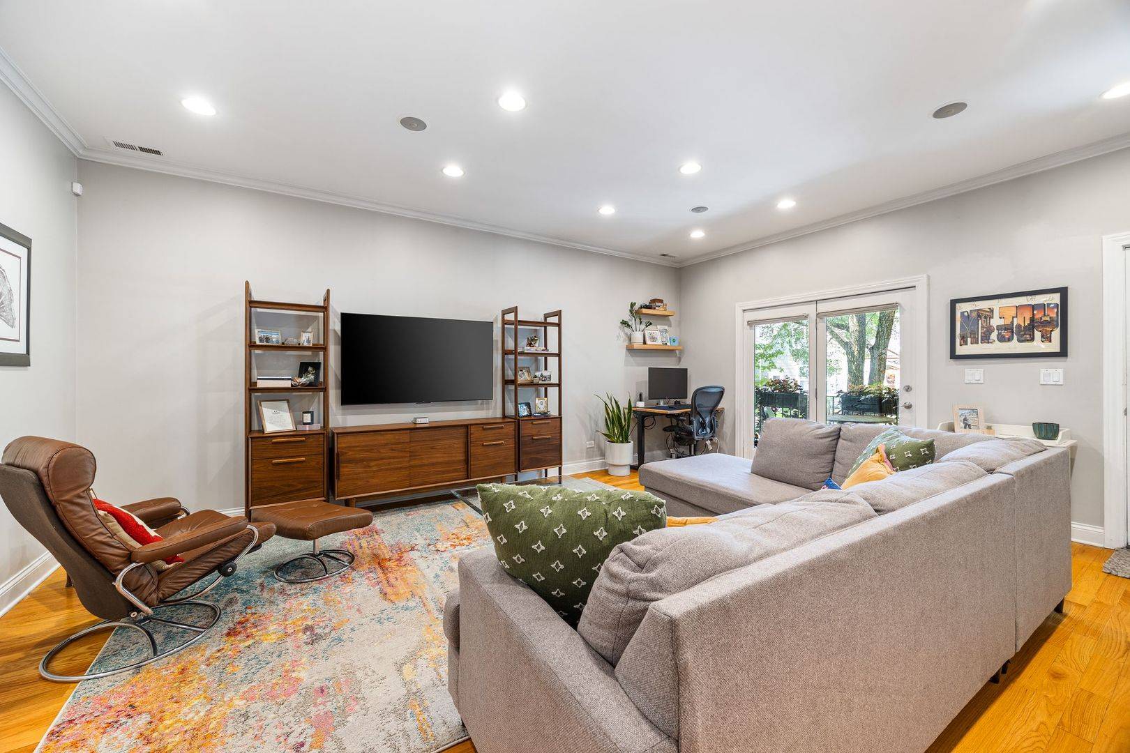 2441 N Fairfield AVE #1, Chicago, IL 60647