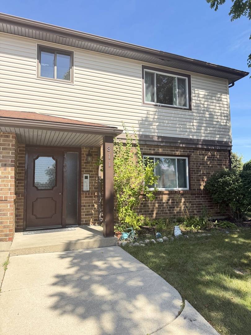311 Dawn CT #2, Bloomingdale, IL 60108