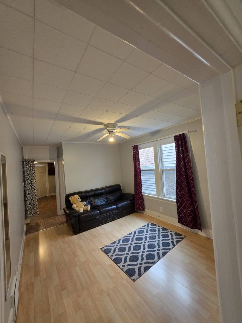 3419 W Beach AVE #2, Chicago, IL 60651