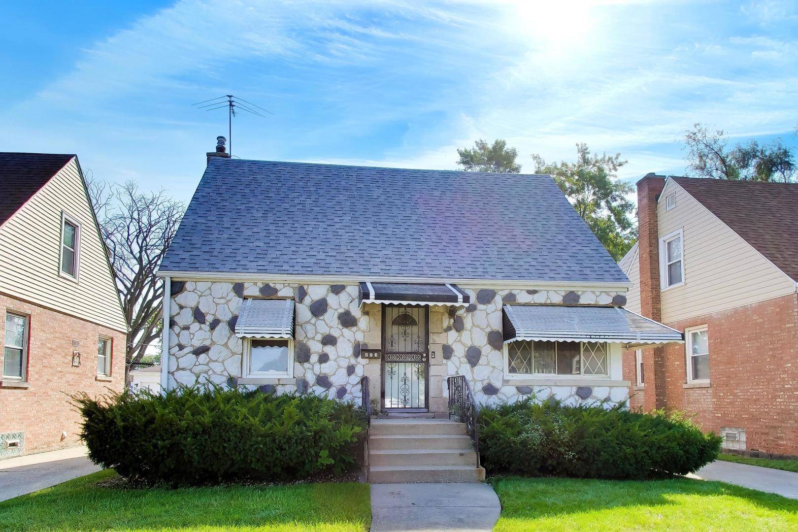 423 Frederick AVE, Bellwood, IL 60104