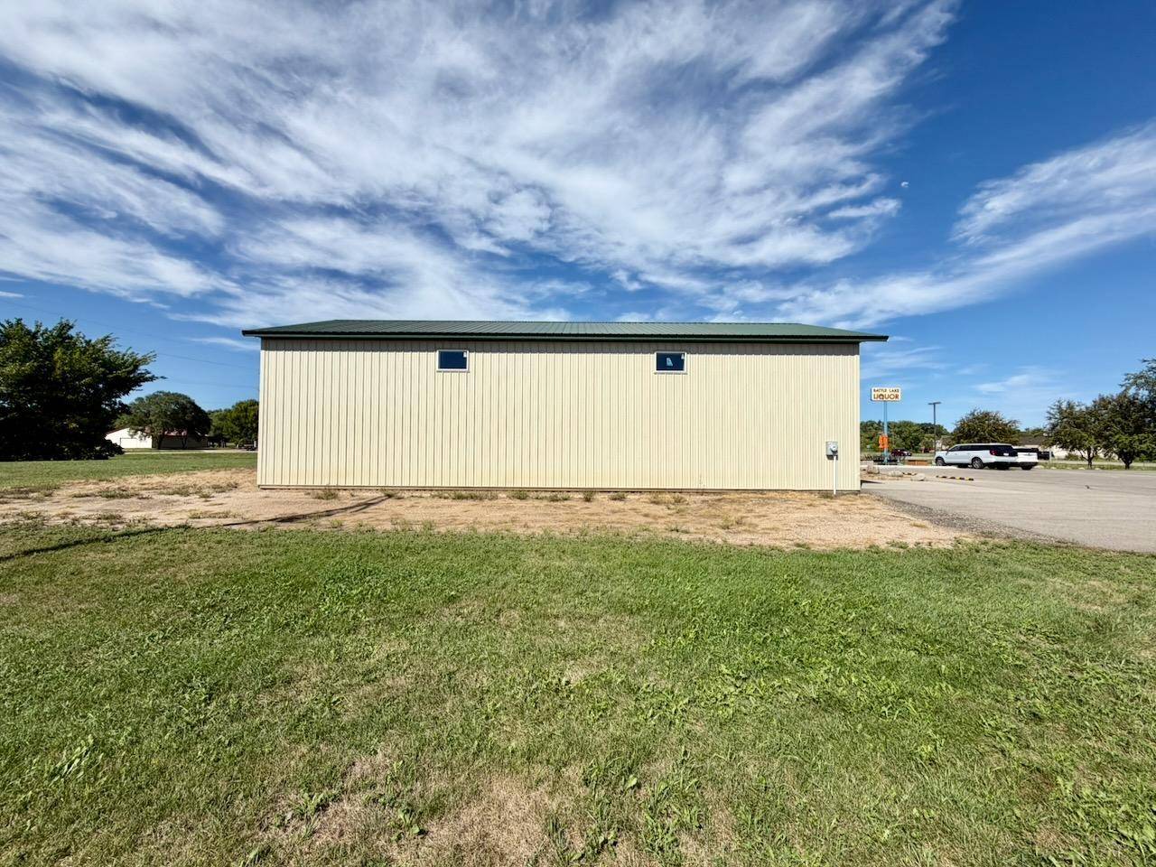 416 1/2 S Lake AVE, Battle Lake, MN 56515