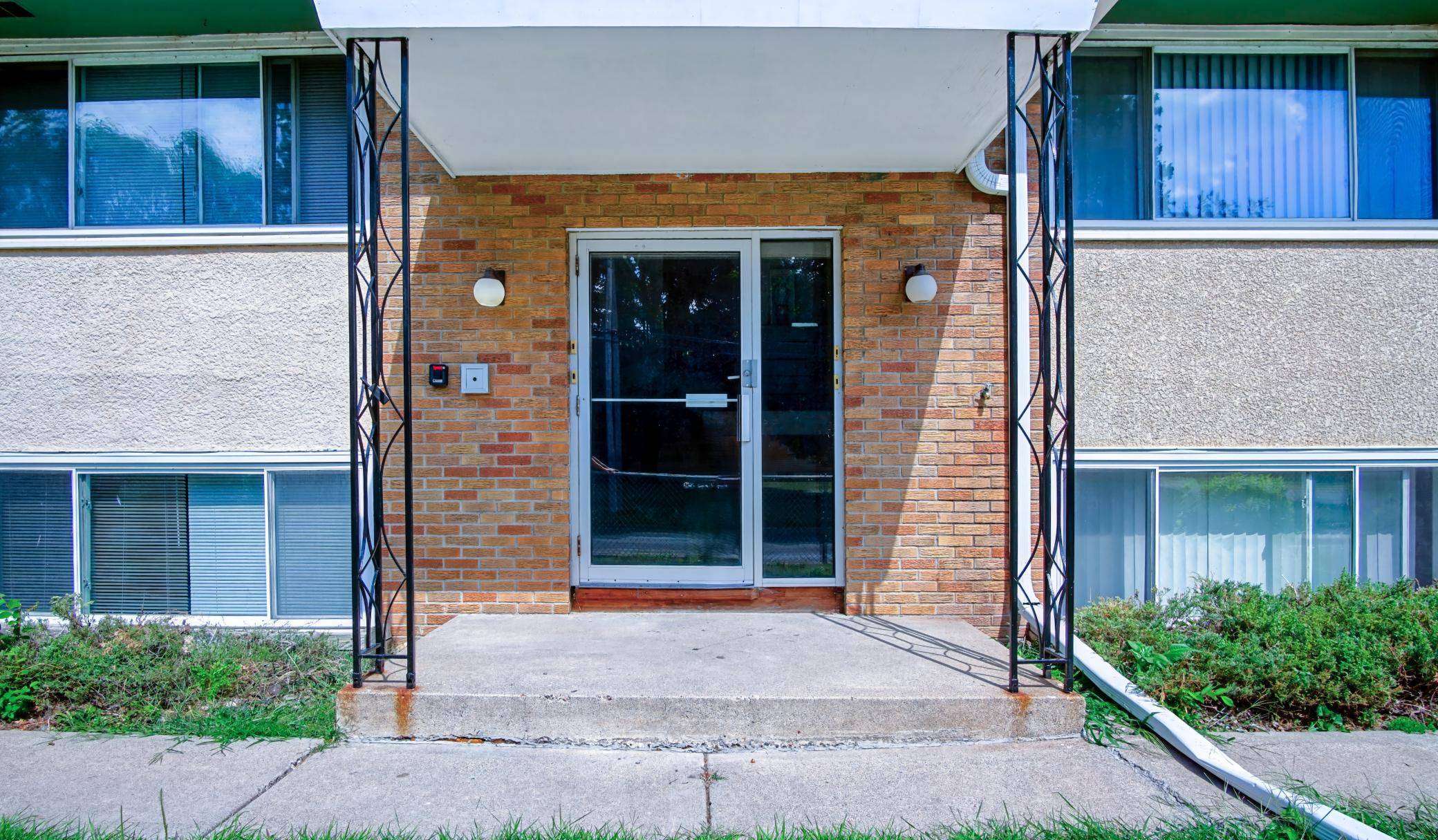 4100 Lakebreeze AVE, Brooklyn Center, MN 55429