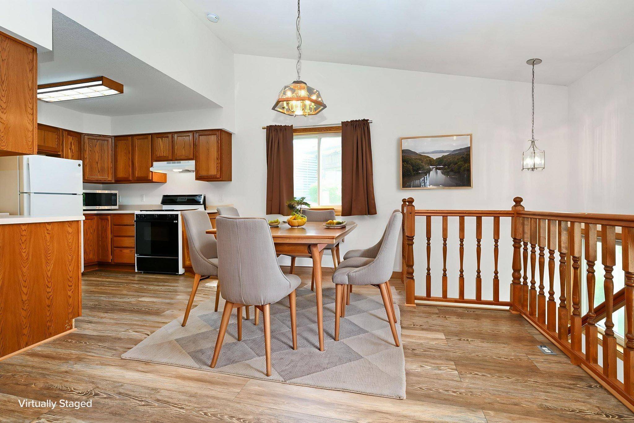 3761 Robin LN, Eagan, MN 55122