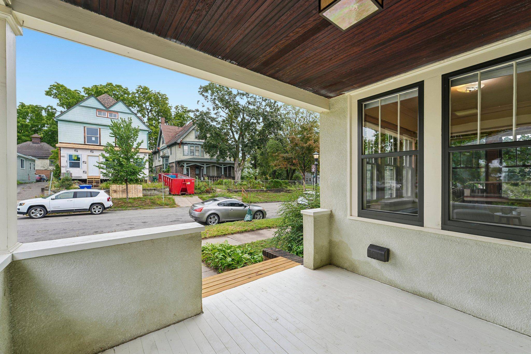 355 Bates AVE, Saint Paul, MN 55106