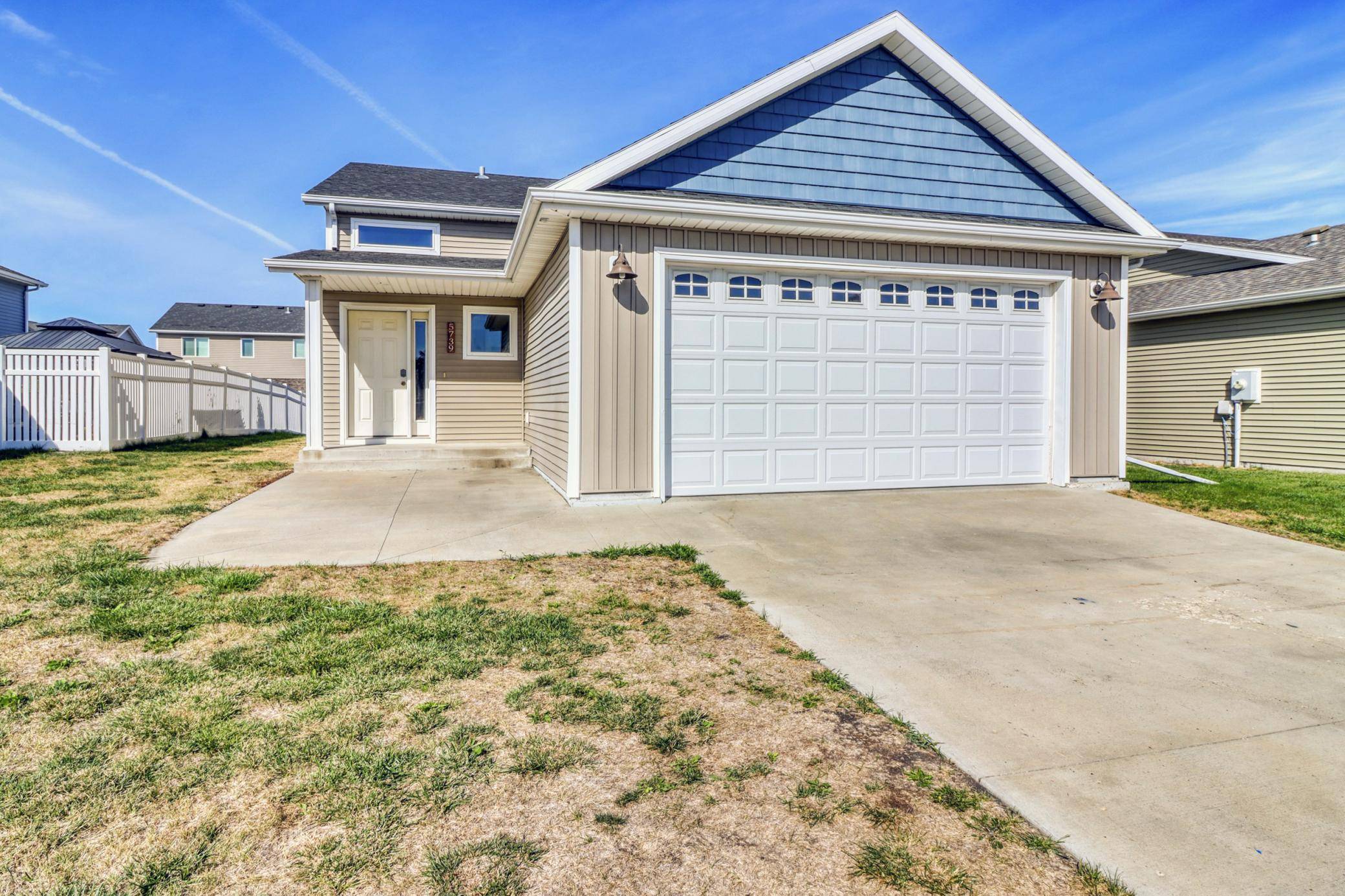 5739 61st ST S, Fargo, ND 58104