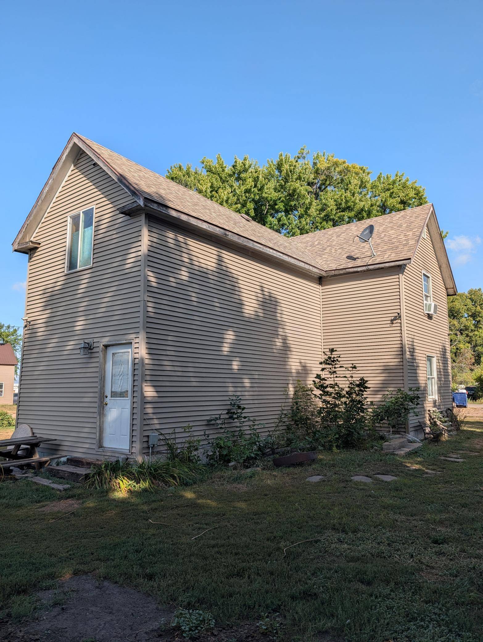 780 Elm ST, Kindred, ND 58051