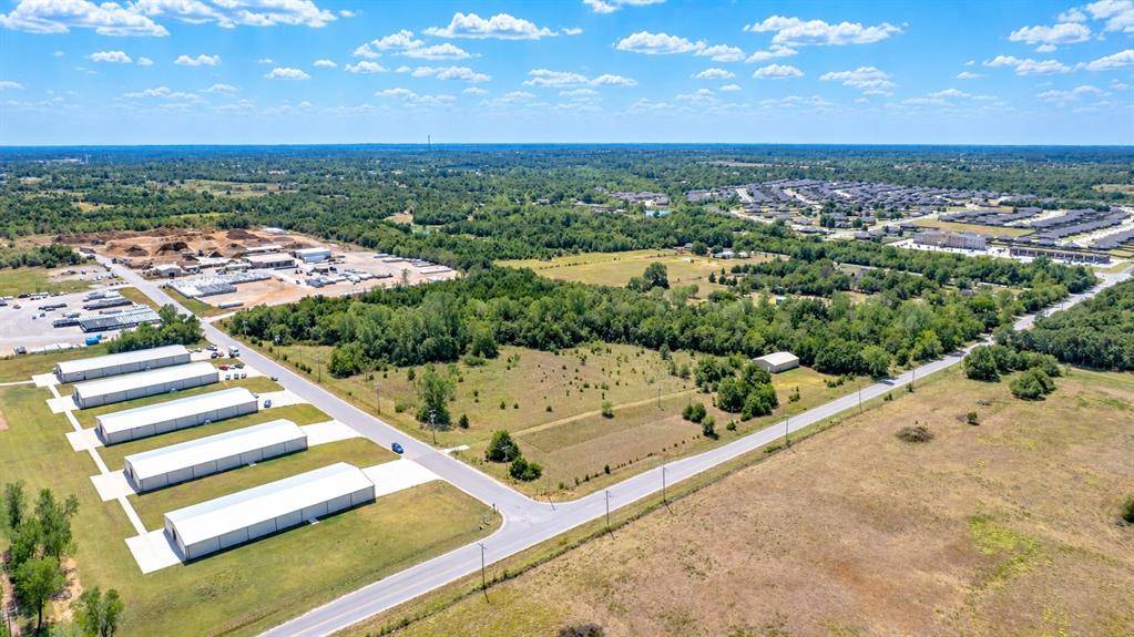 373 Howard BLVD, Harrah, OK 73045