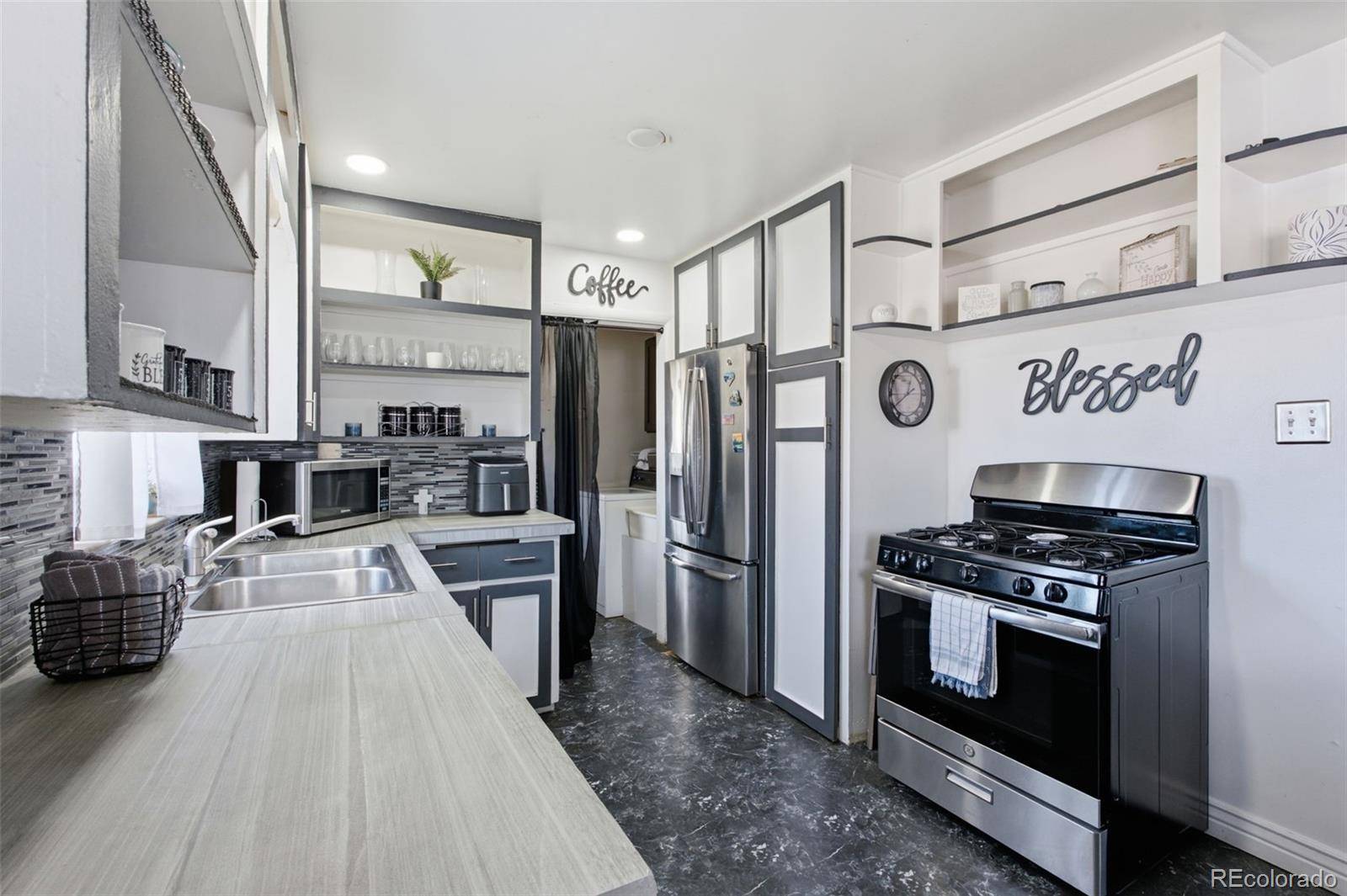 900 S Osage ST, Denver, CO 80223
