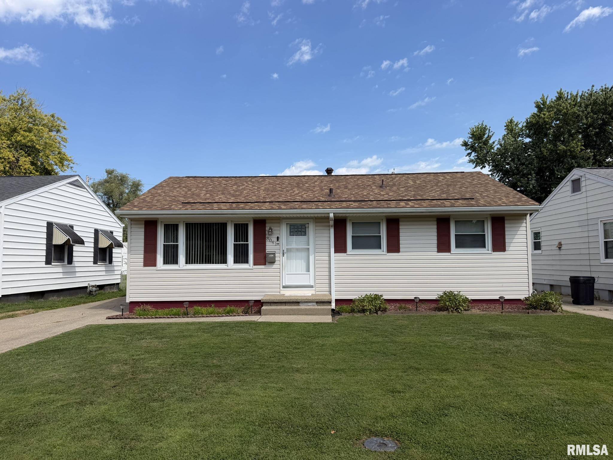 3041 Trinity AVE, Springfield, IL 62702