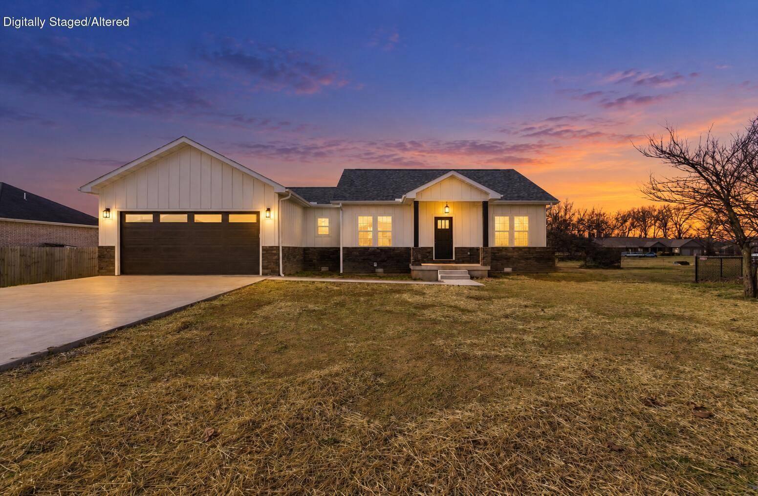 2707 Mayfield DR, Mountain Grove, MO 65711