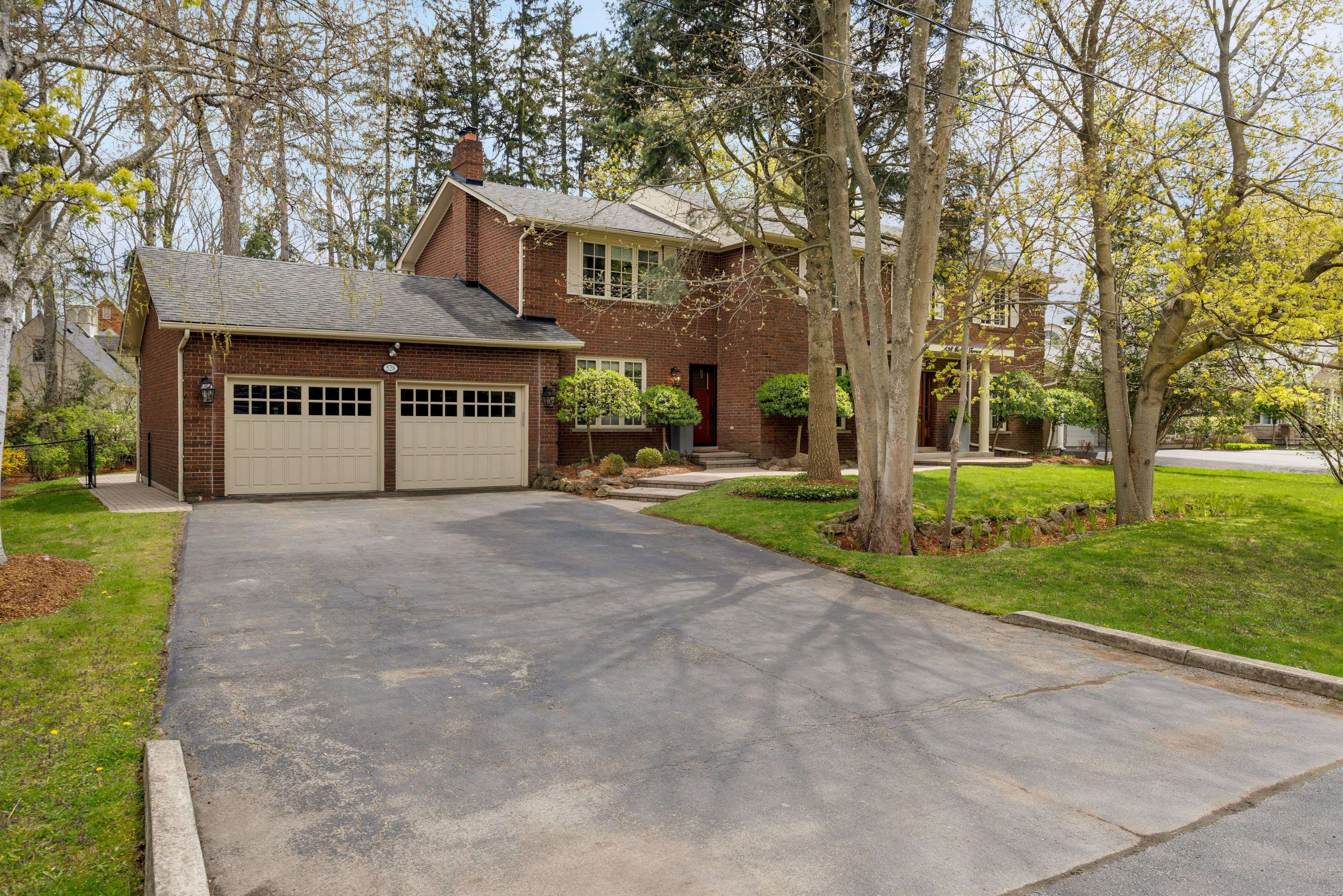 528 Michael TER, Oakville, ON L6J 1V1