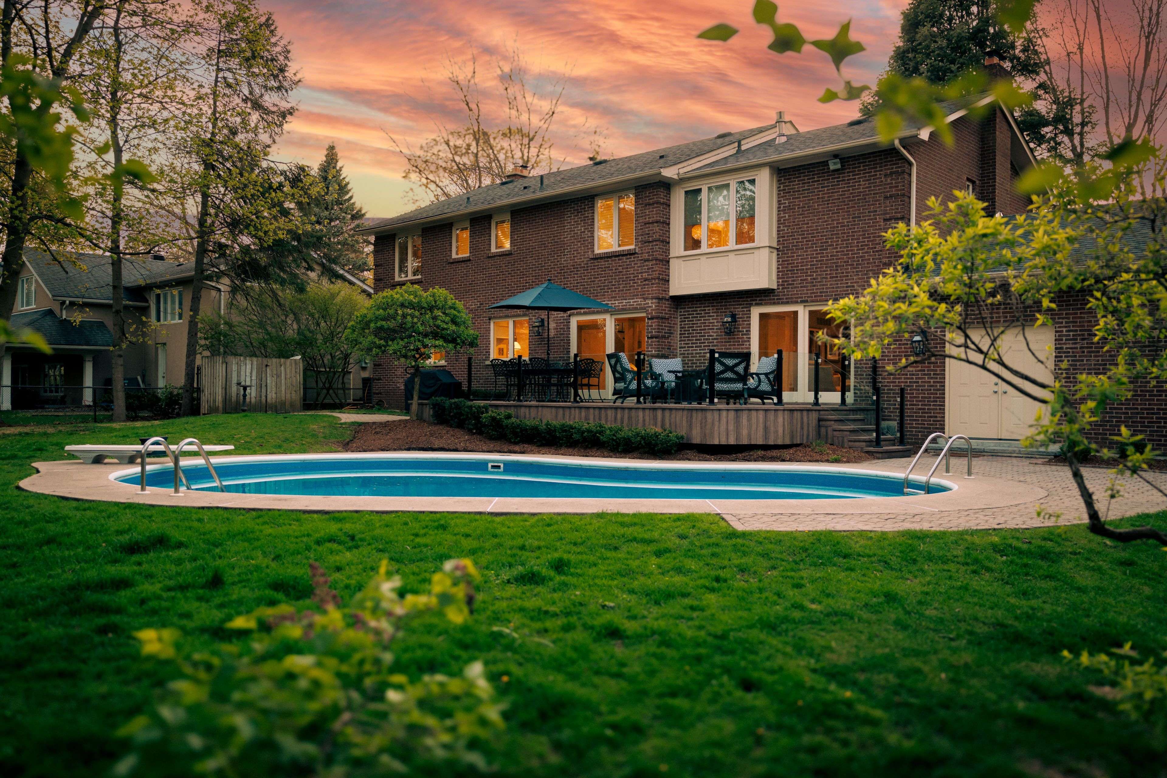528 Michael TER, Oakville, ON L6J 1V1