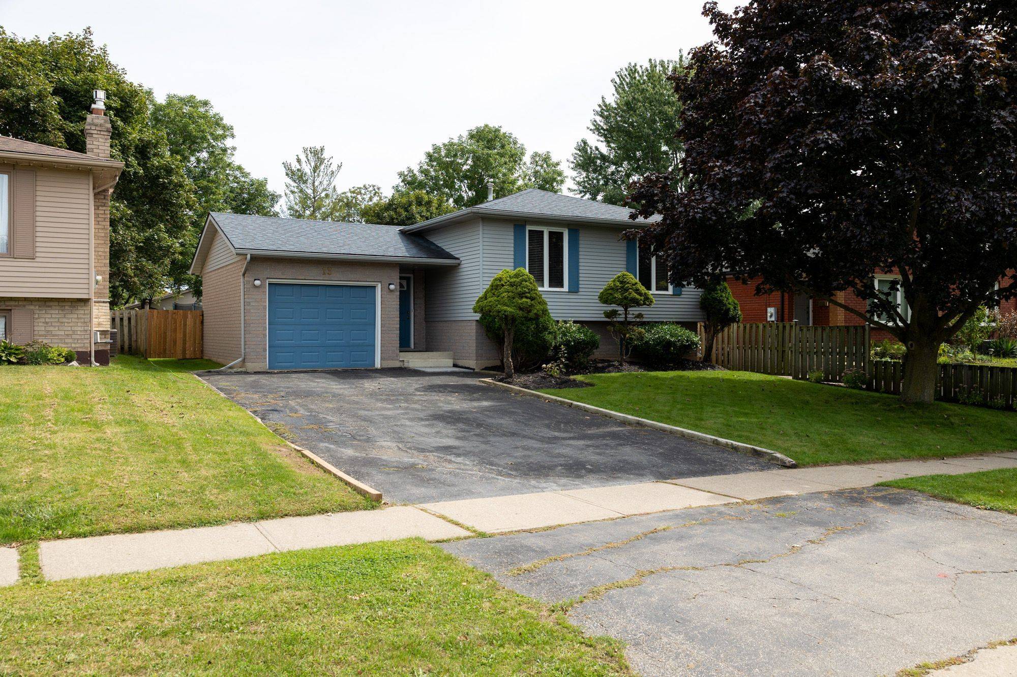 13 FOREST DR, Brant, ON N3L 3L2