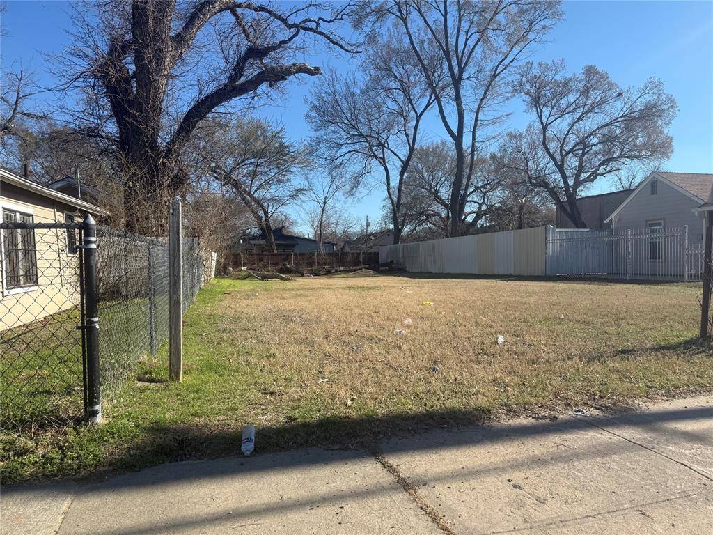 3926 Sidney Street, Dallas, TX 75210